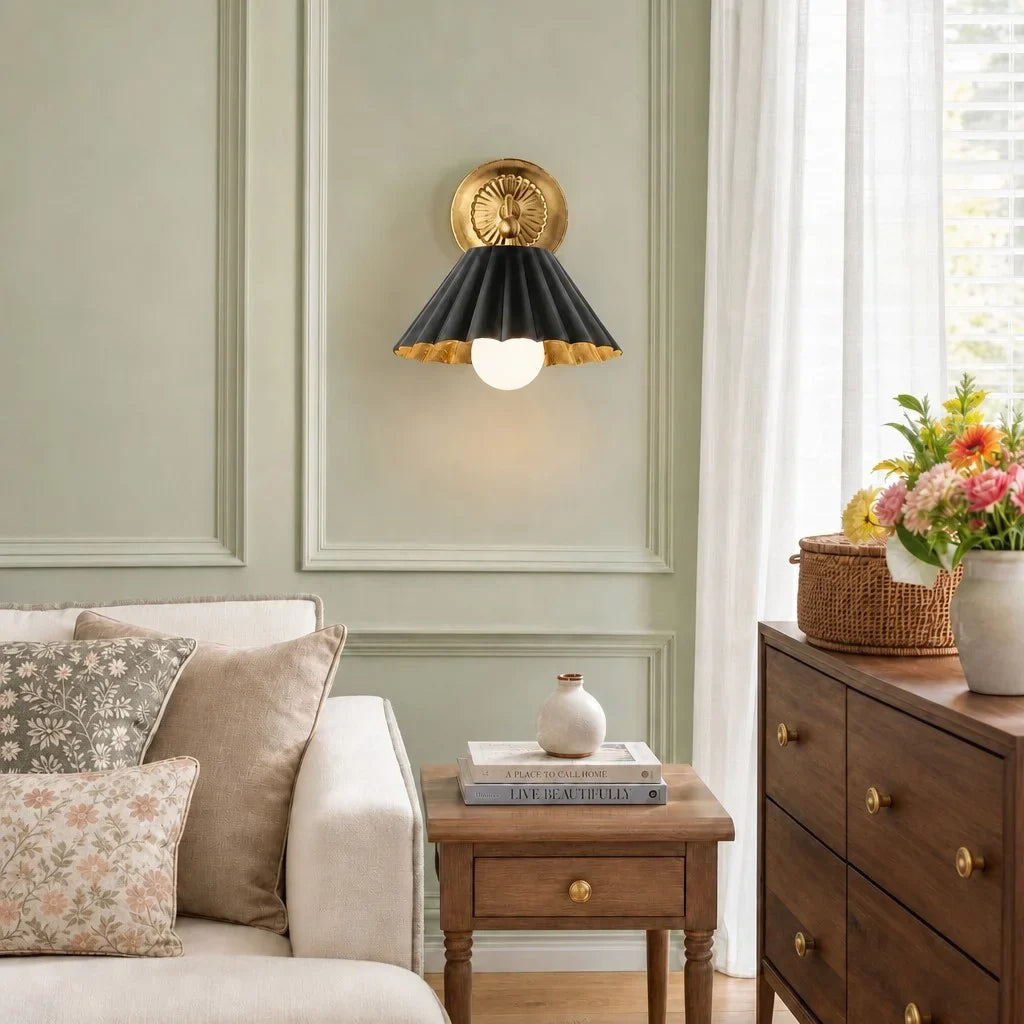 vesta-farmhouse-gold-leaf-scallop-wall-sconce