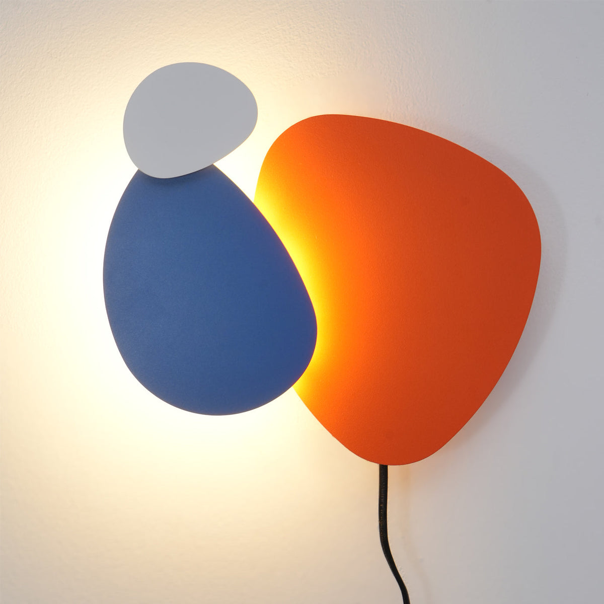 tria-plug-in-wall-lamp