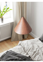 sleek-pyramid-shaped-pendant-light