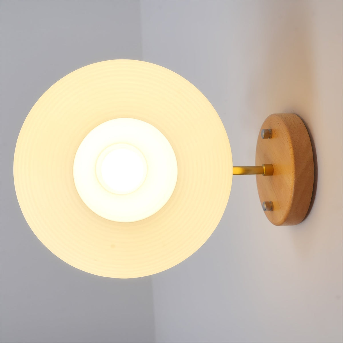 wohlert-wall-lamp