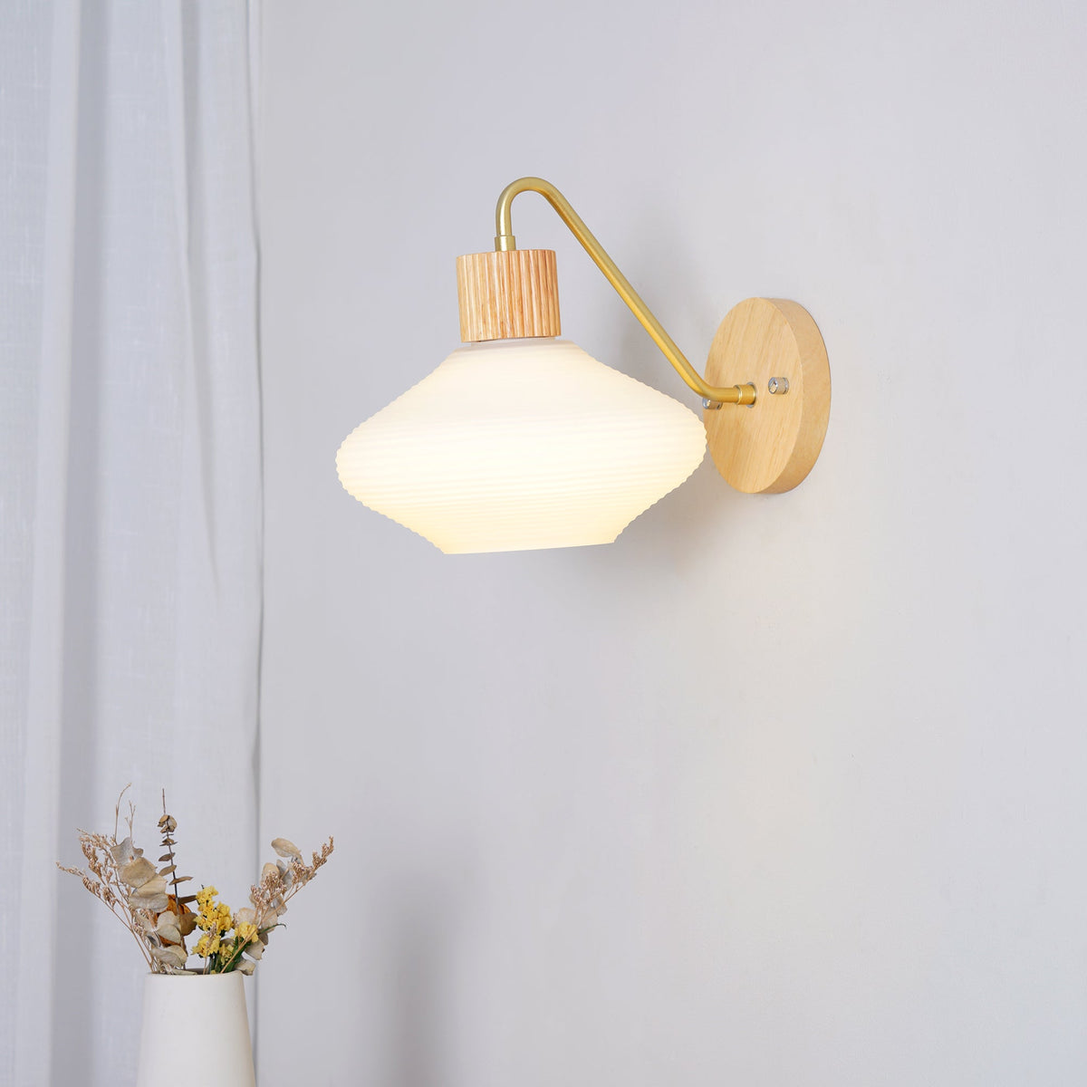 wohlert-wall-lamp