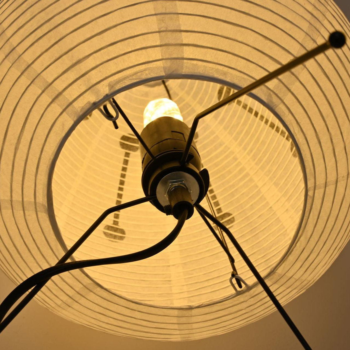 akari-table-lamp