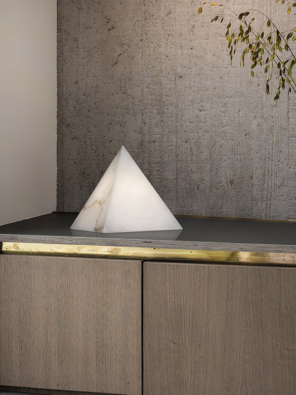 alabaster-pyramid-table-lamp