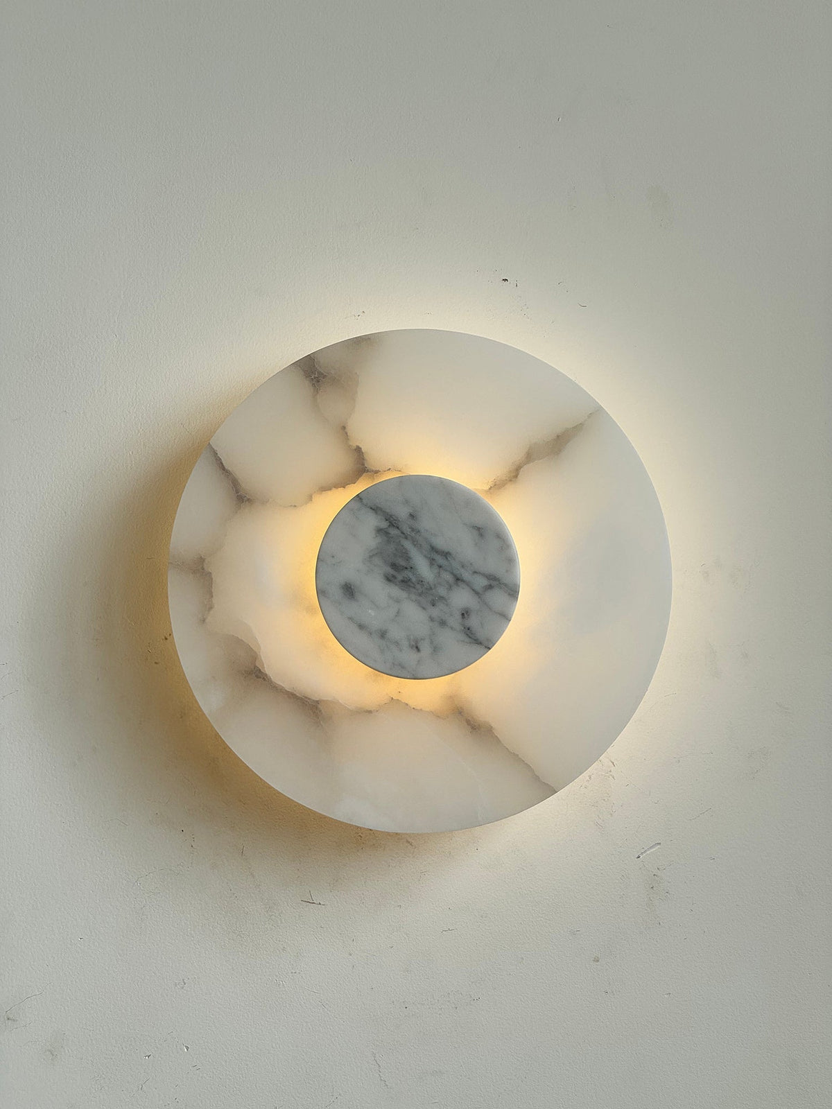 alba-alabaster-wall-lamp