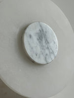 alba-alabaster-wall-lamp