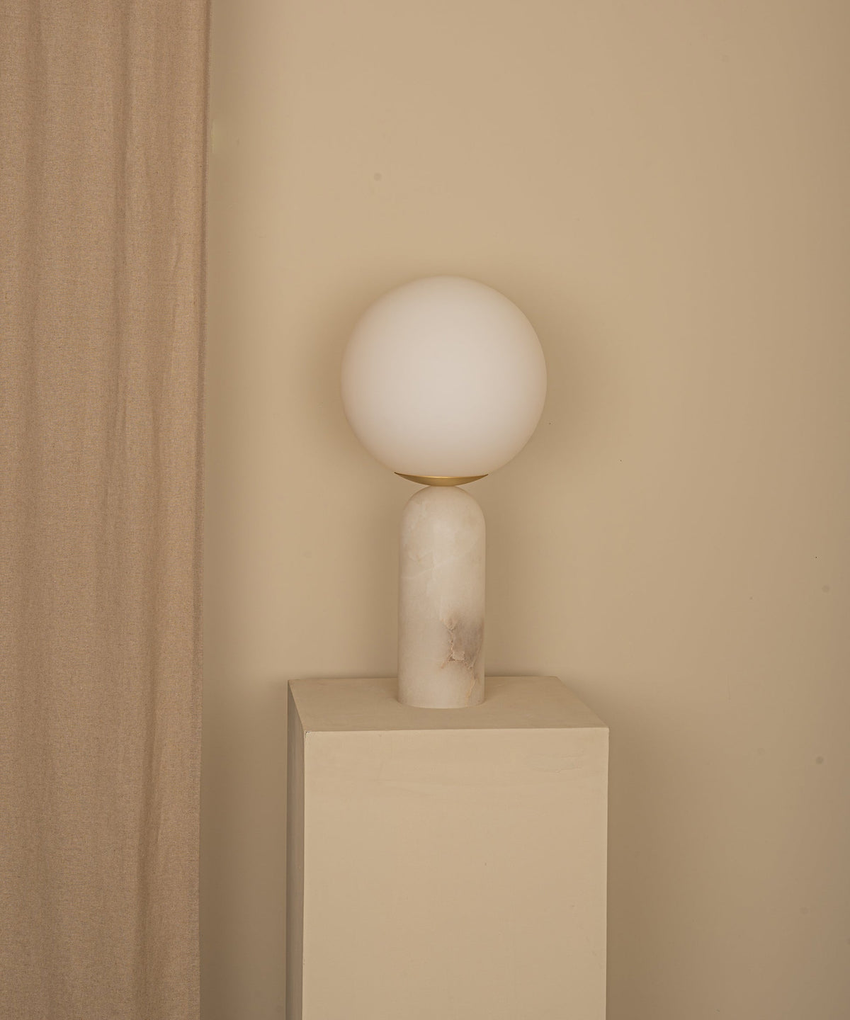 atlas-table-lamp