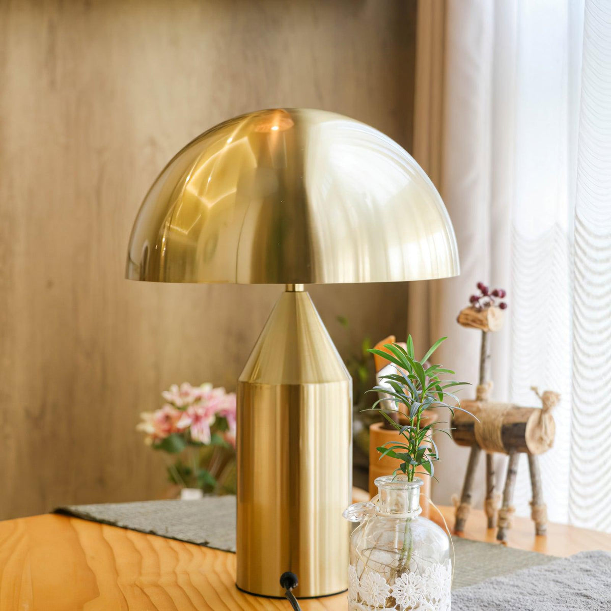 atollo-metal-table-lamp