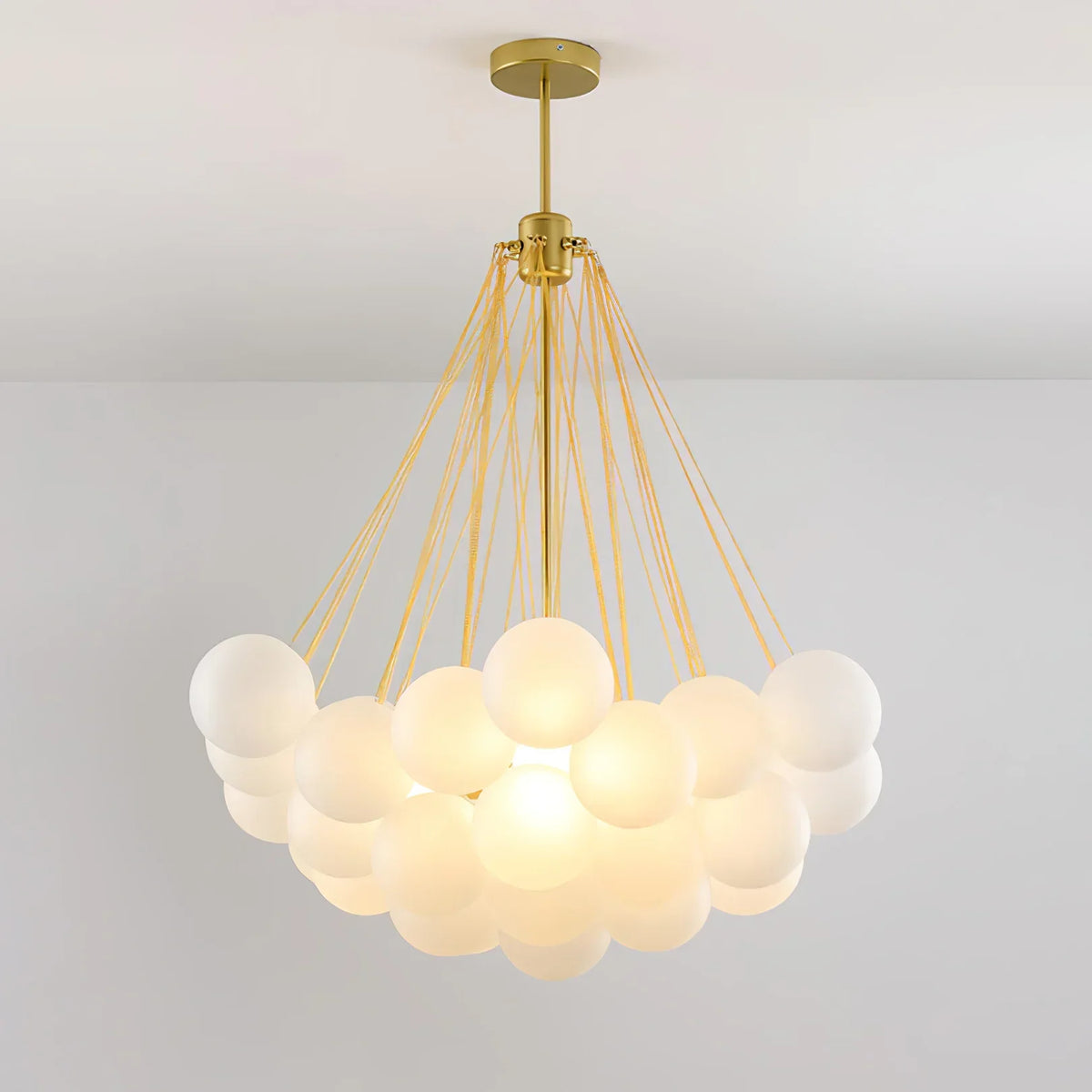 bubble-balloon-chandelier