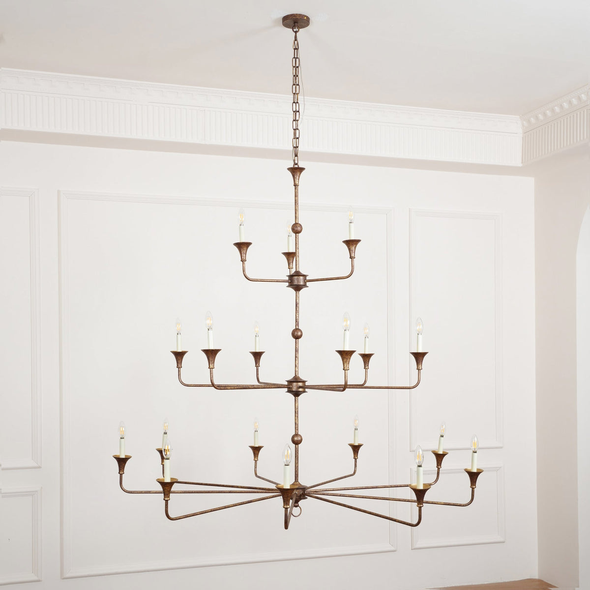 cecil-grande-chandelier