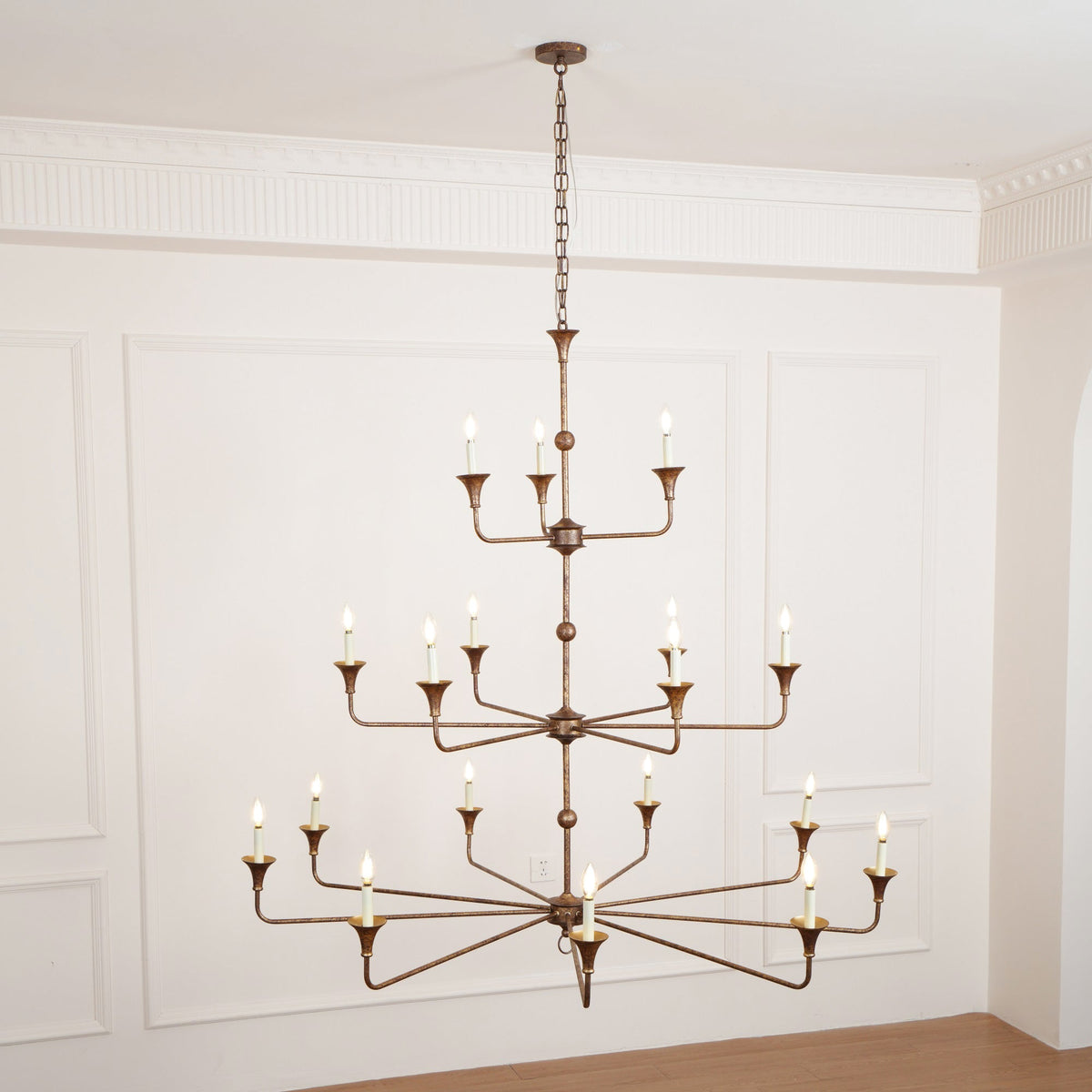 cecil-grande-chandelier
