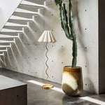 cora-floor-lamp