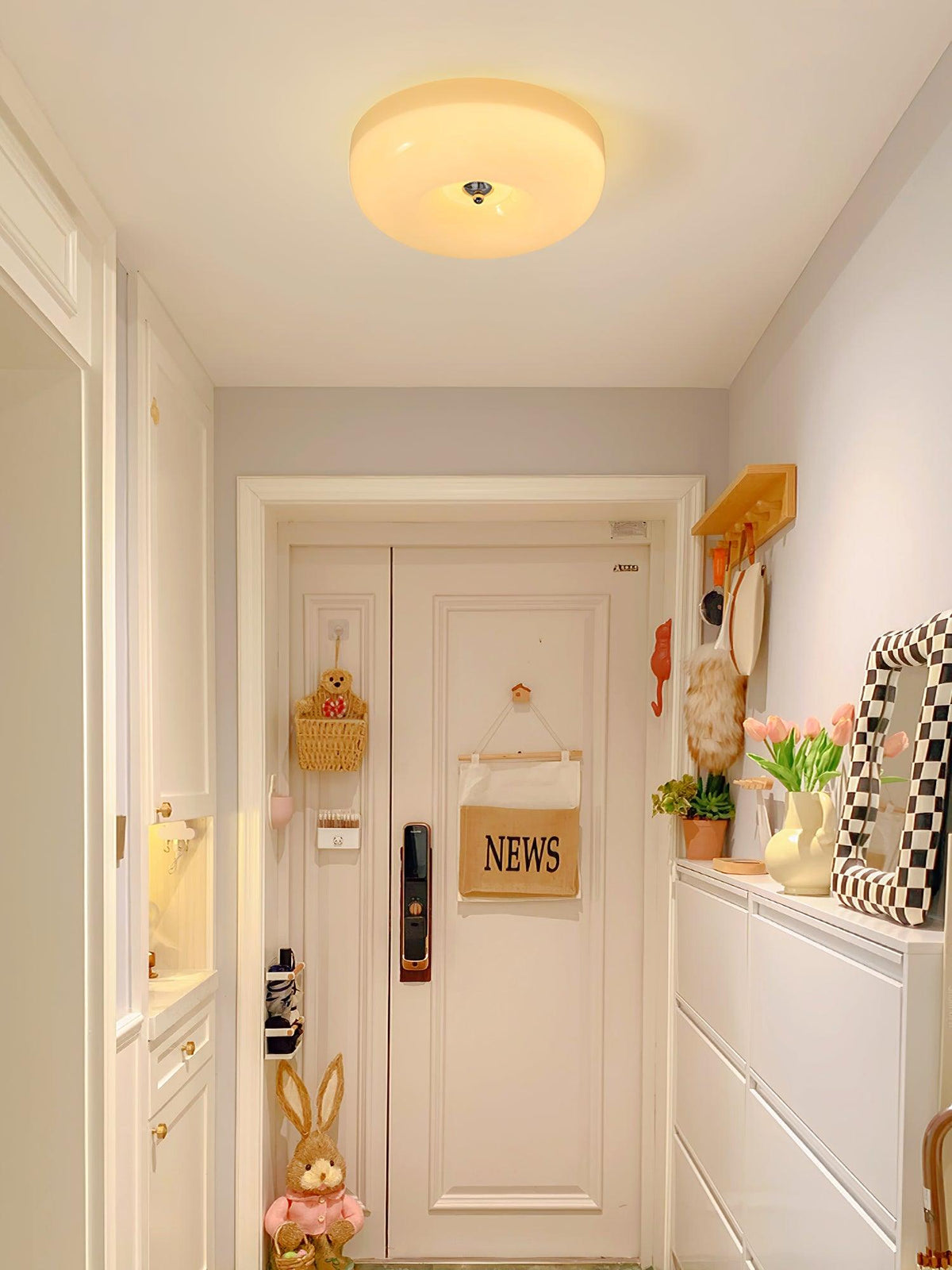 cream-pudding-ceiling-lamp
