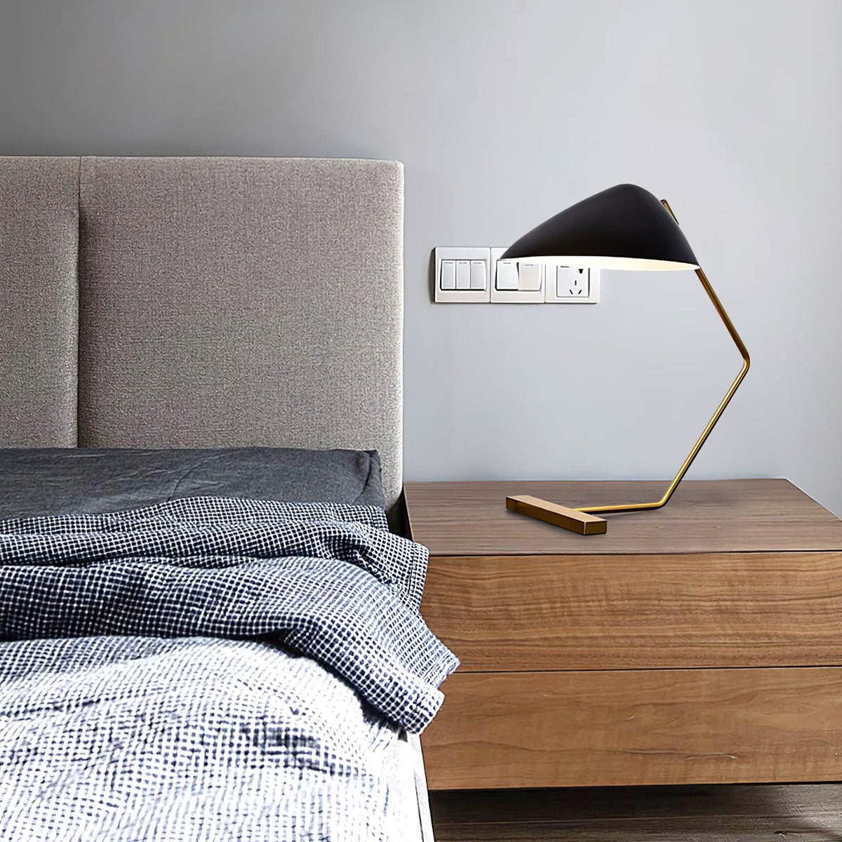 Curvilinear Mid Century Table Lamp