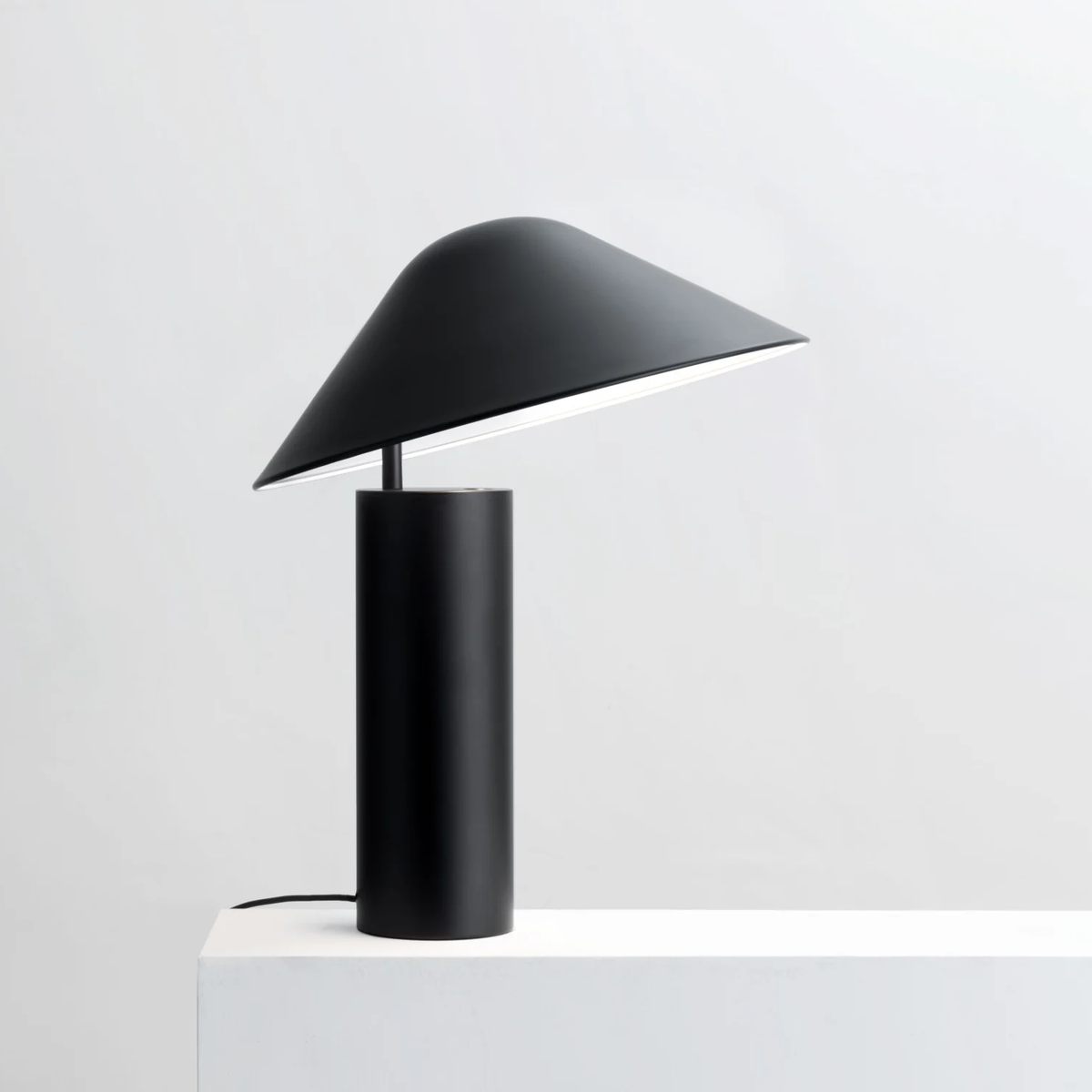 Damo Desk Lamp