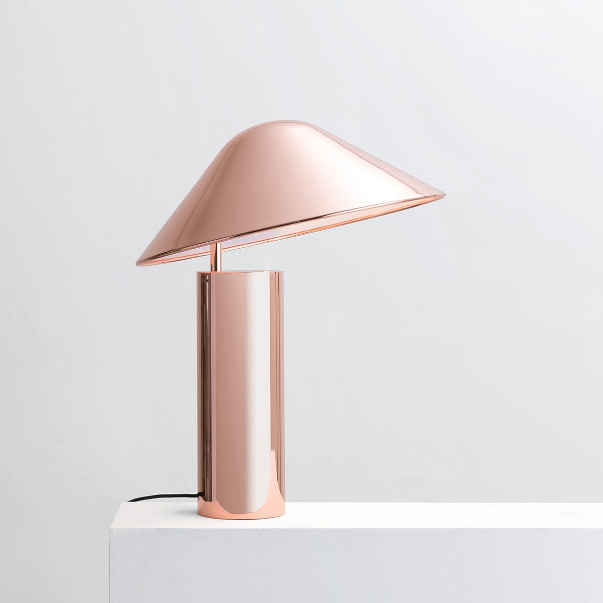 Damo Desk Lamp