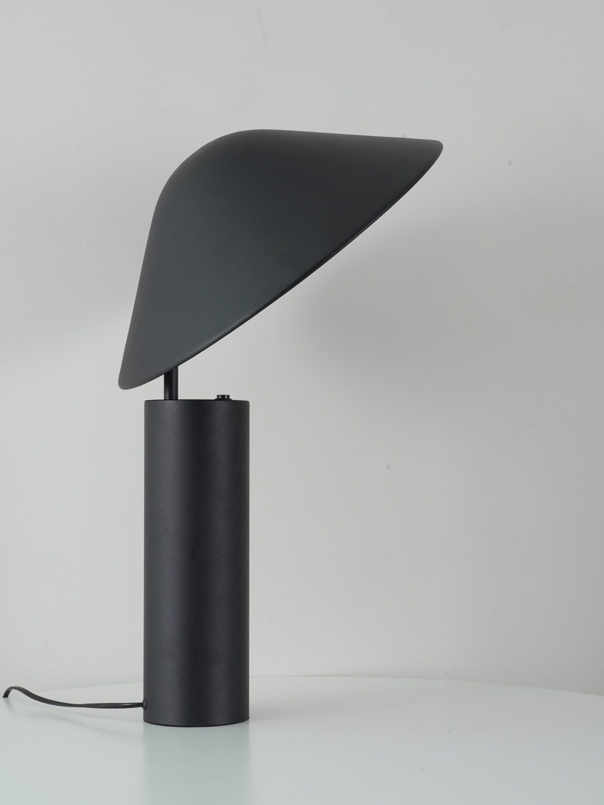 Damo Desk Lamp