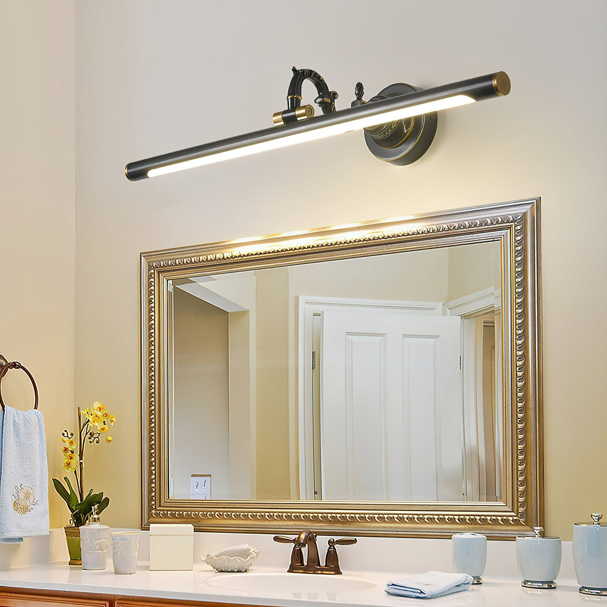 emery-picture-wall-lamp