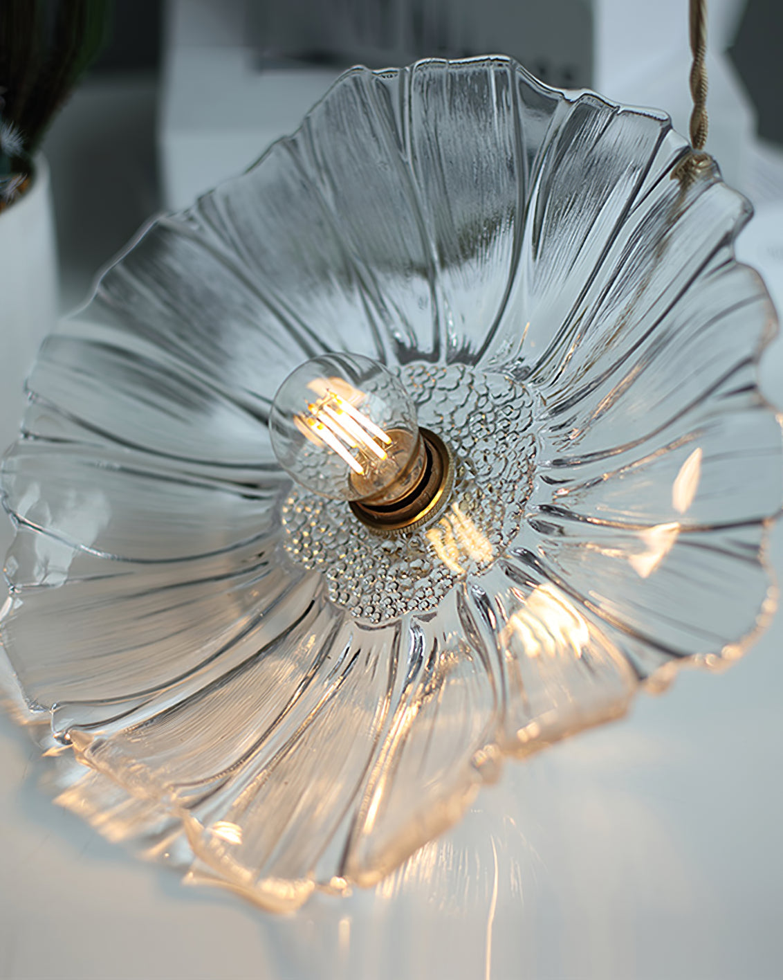 flower-glass-swag-lights