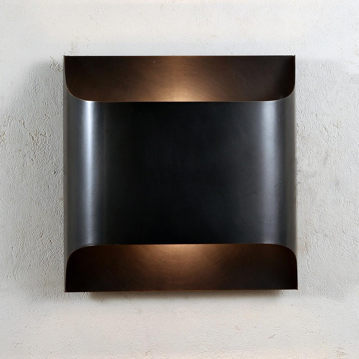leclerc-brass-wall-lamp