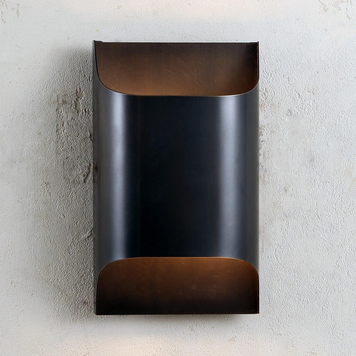 leclerc-brass-wall-lamp