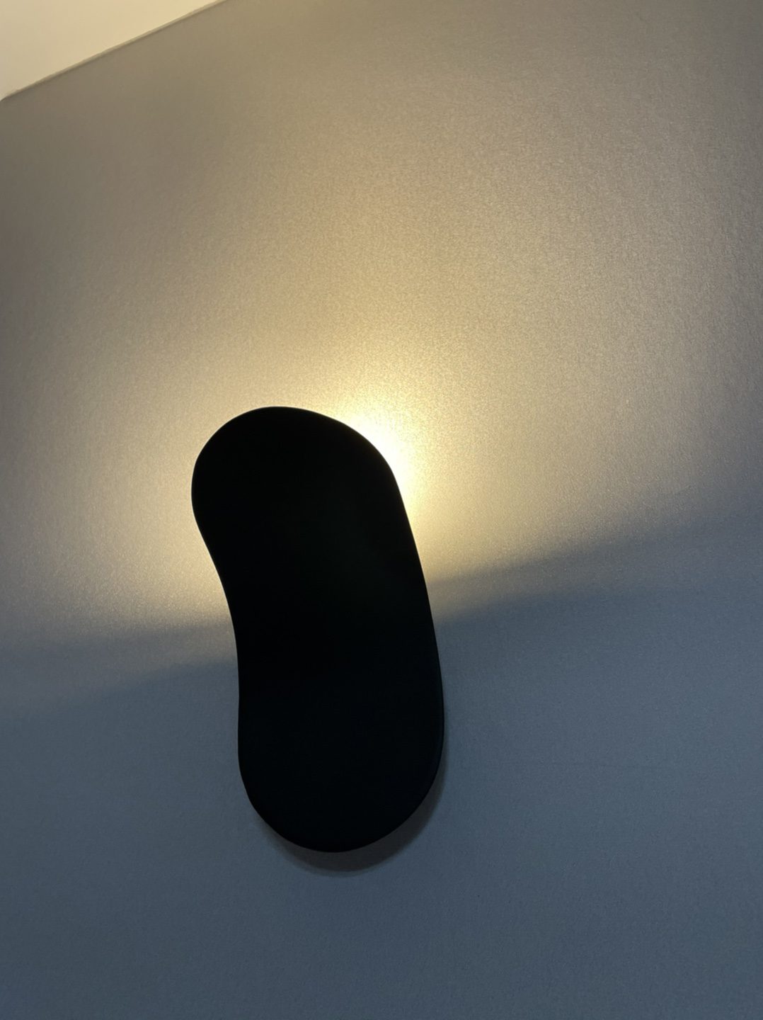 Wall-Mounted Lik Light Fi