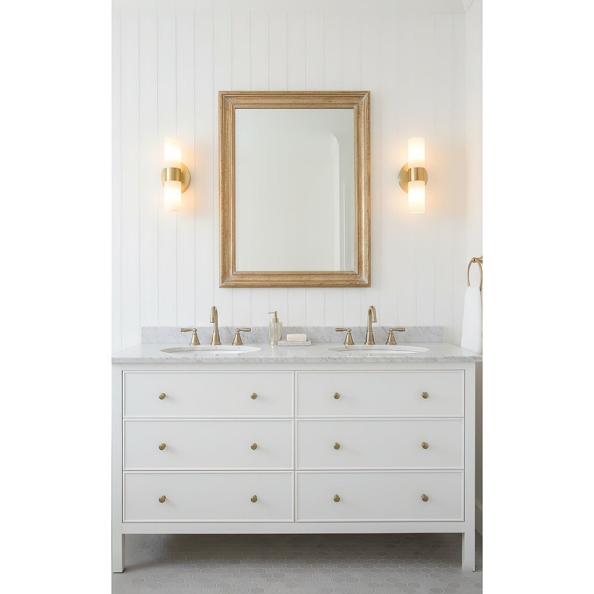 luella-wall-lamp