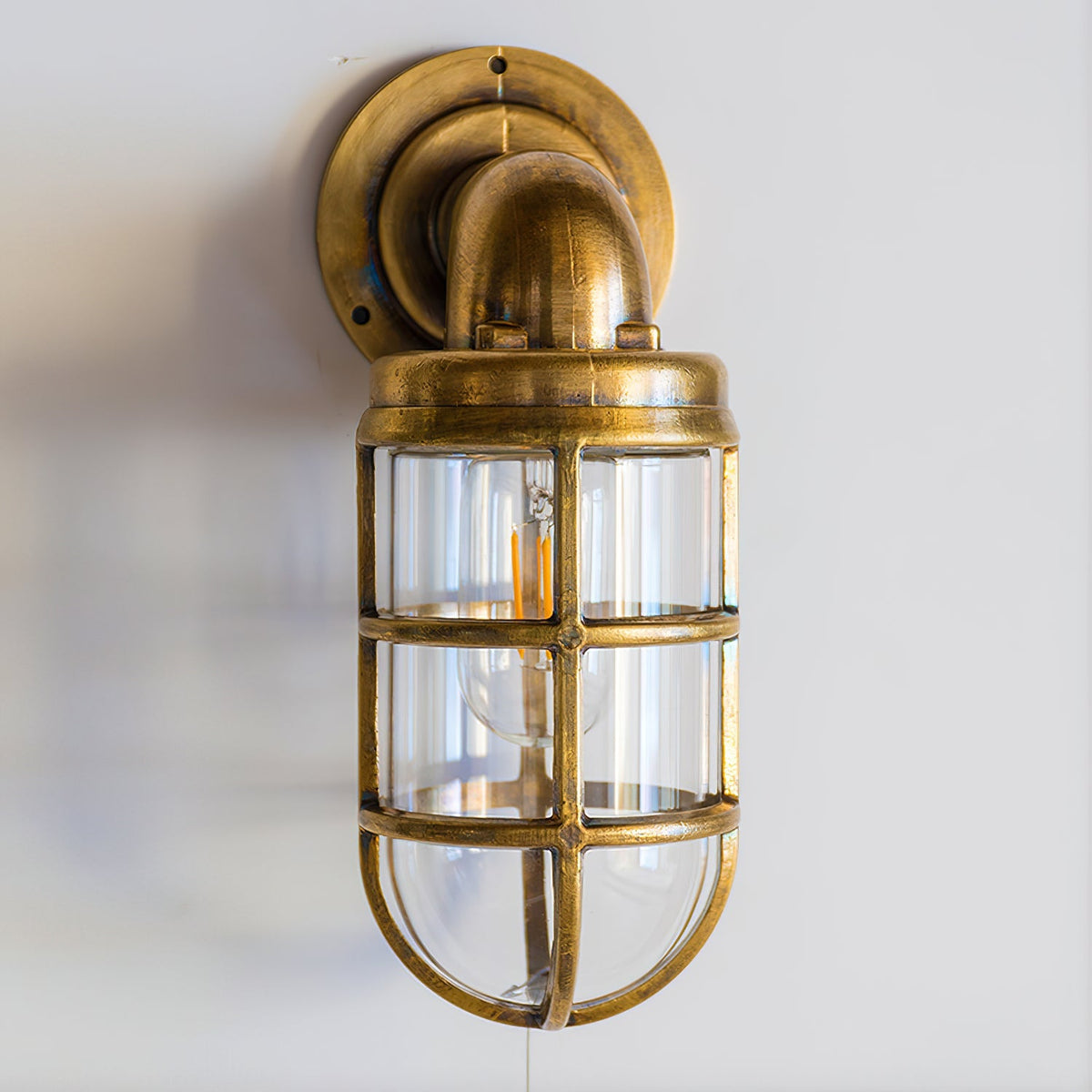 marine-wall-lamp
