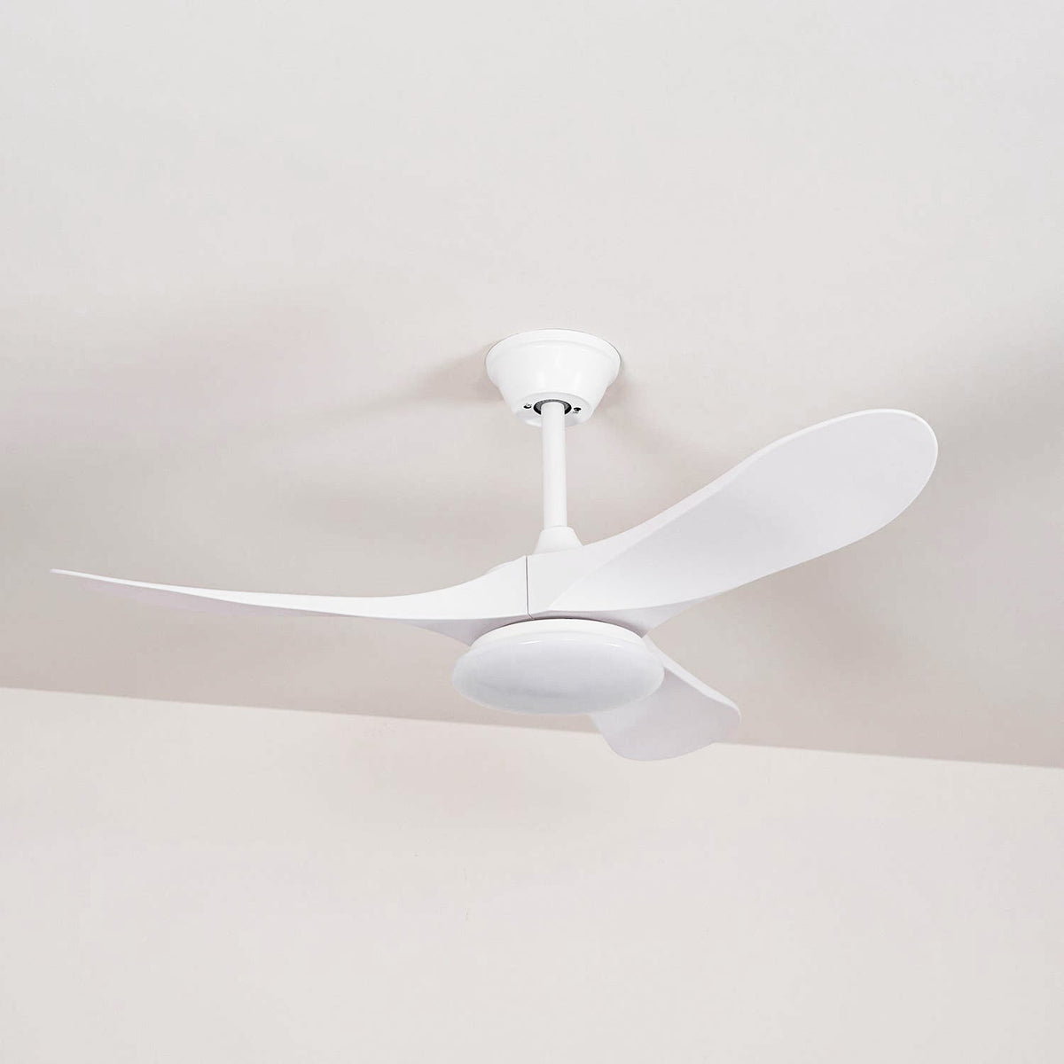 maverick-ceiling-fan-light