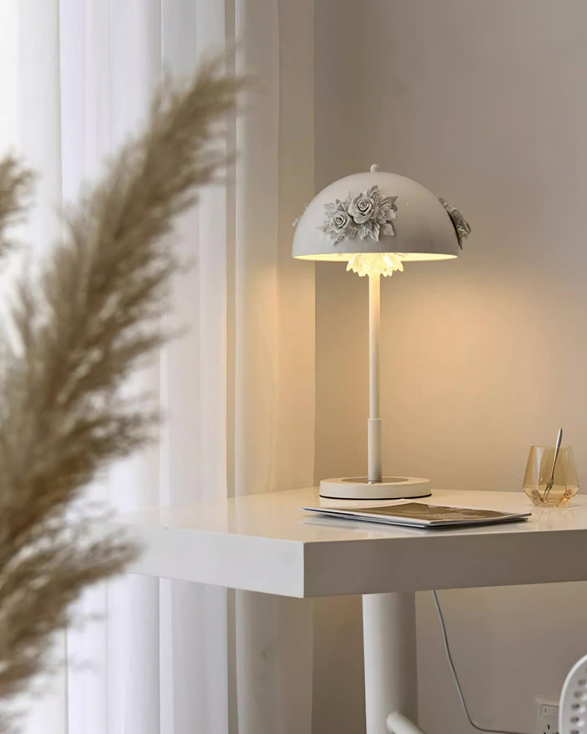 Meni Table Built In Battery Lamp