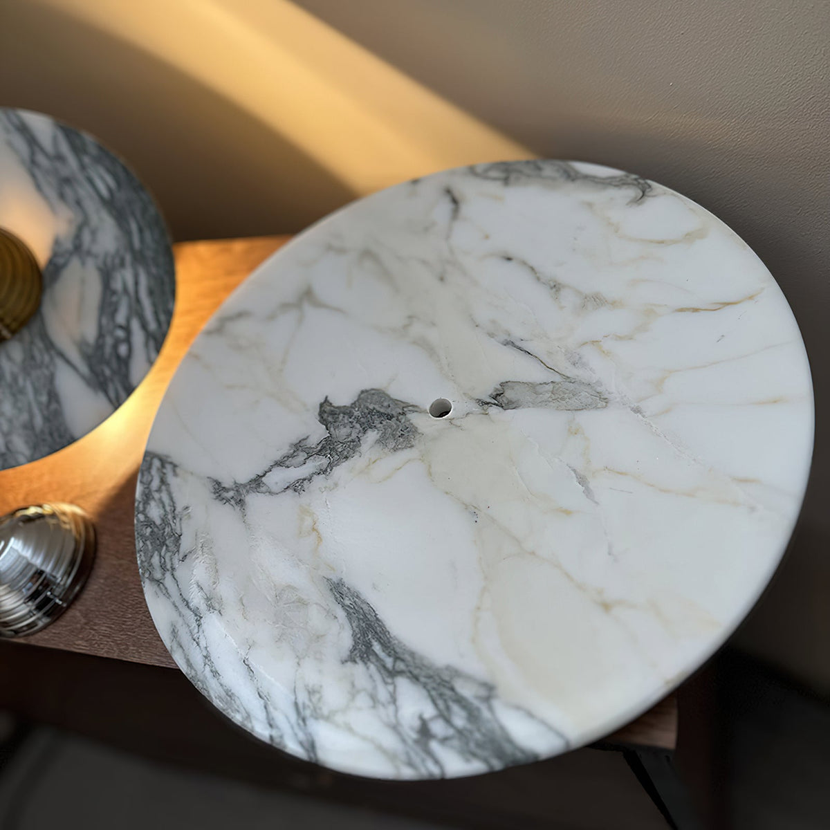 calacatta-marble-wall-lamp