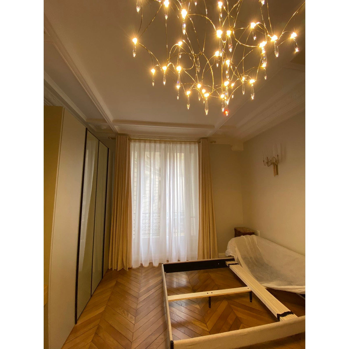 mira-chandelier