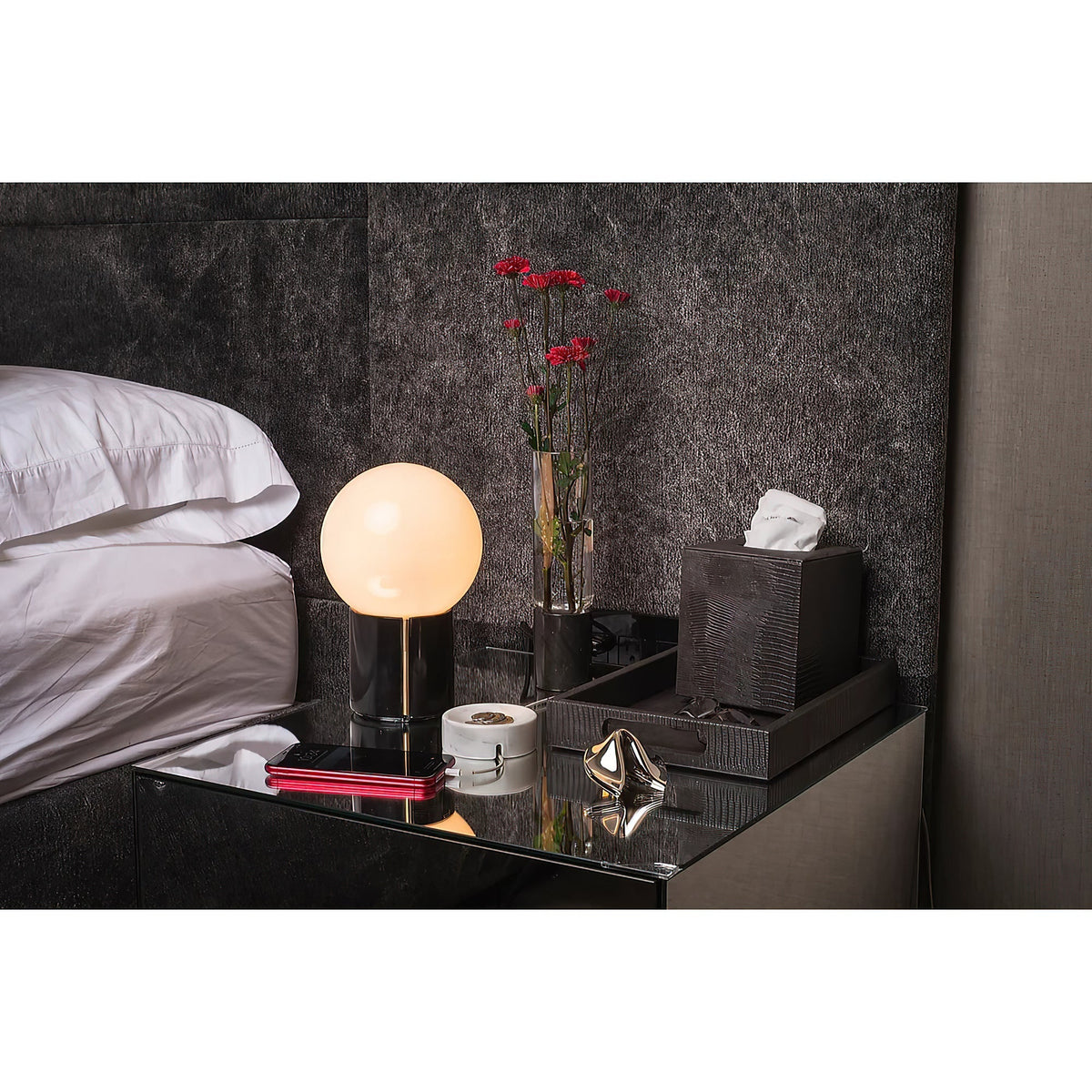 nocte-table-lamp