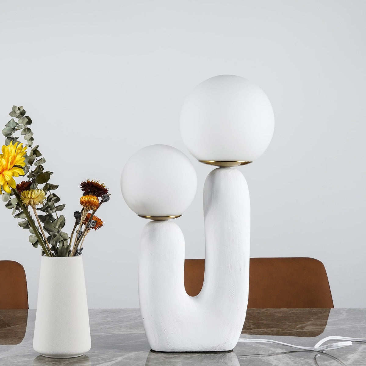 Oo_Rough_Table_Lamp