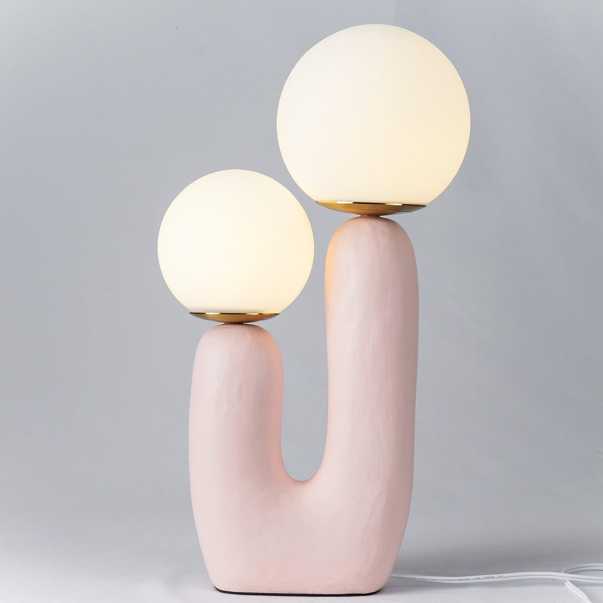 Oo_Rough_Table_Lamp