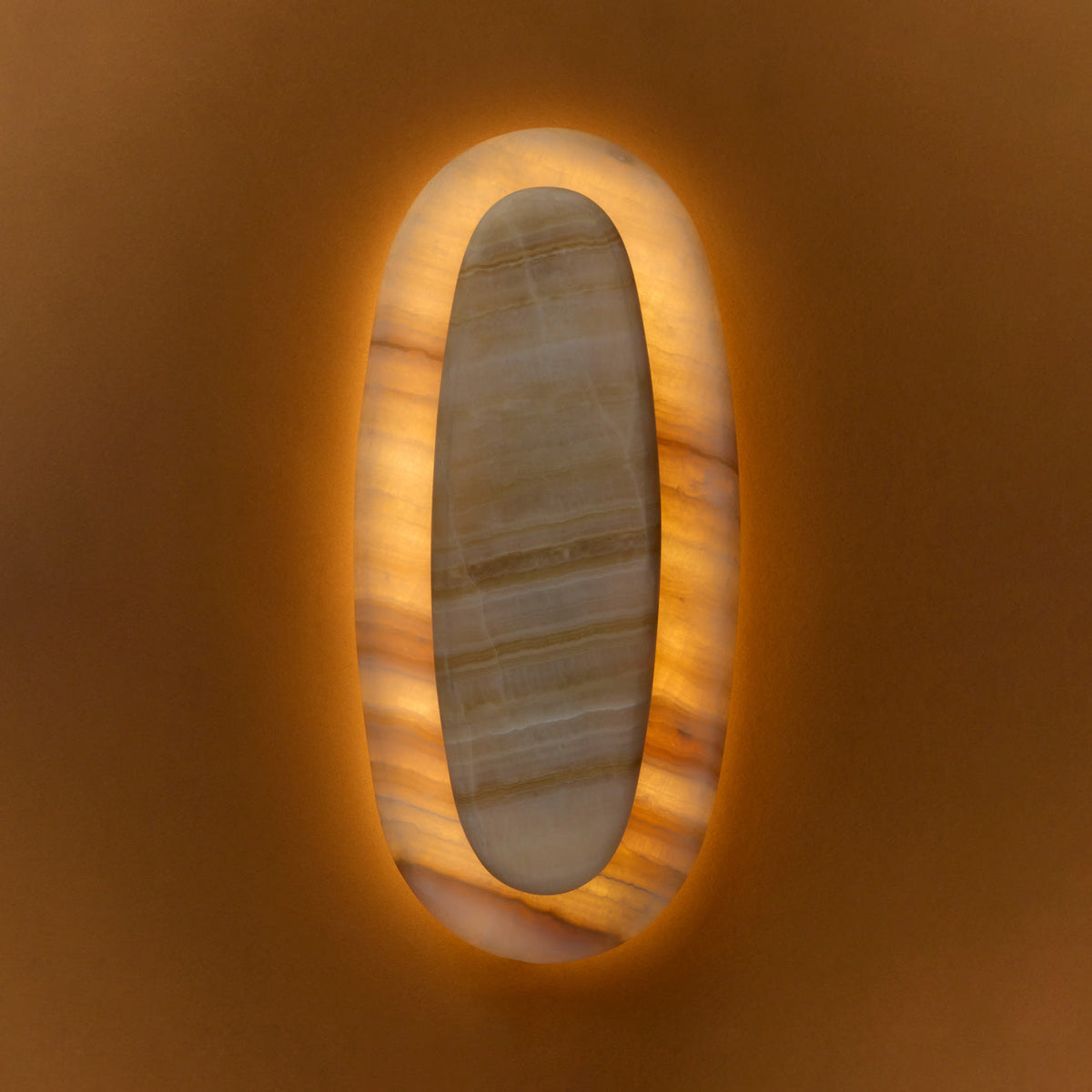 oro-onyx-wall-lamp