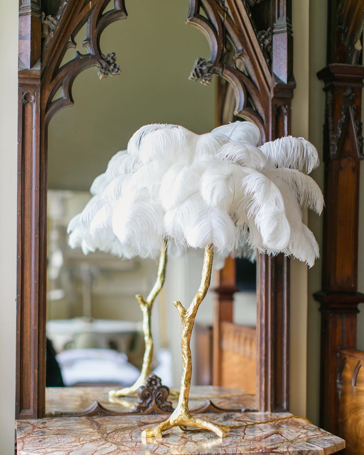 ostrich-feather-table-lamp