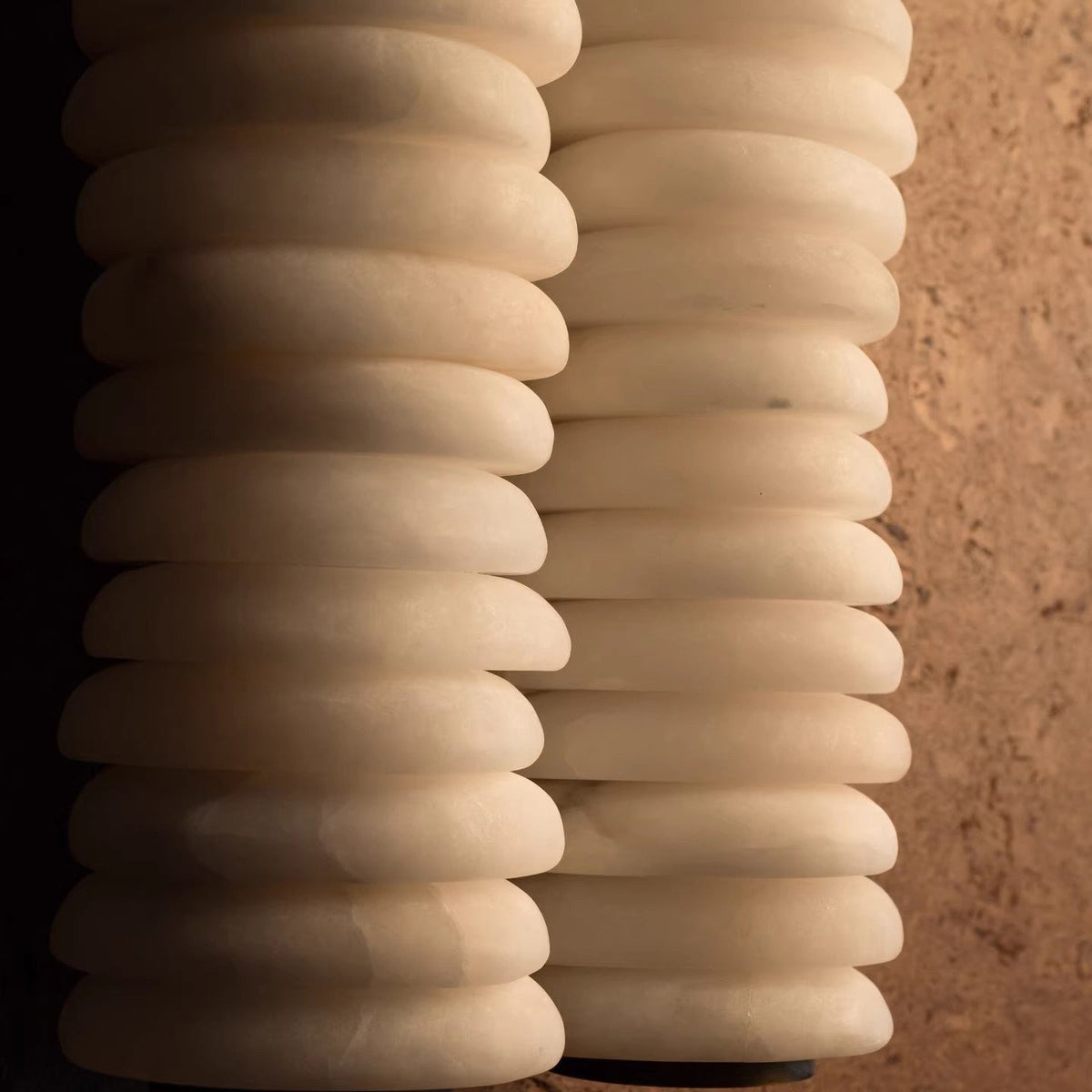 payson-alabaster-wall-lamp