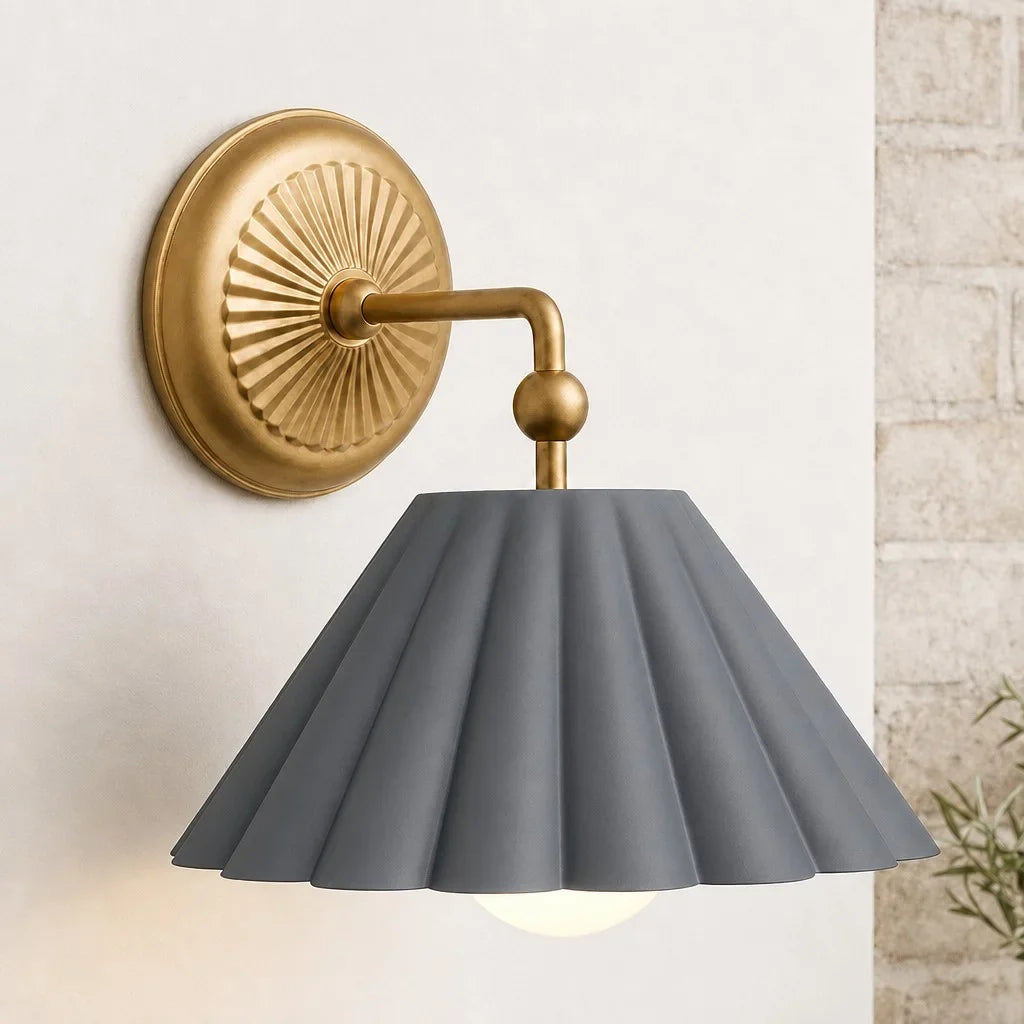 vesta-farmhouse-gold-leaf-scallop-wall-sconce