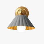 vesta-farmhouse-gold-leaf-scallop-wall-sconce