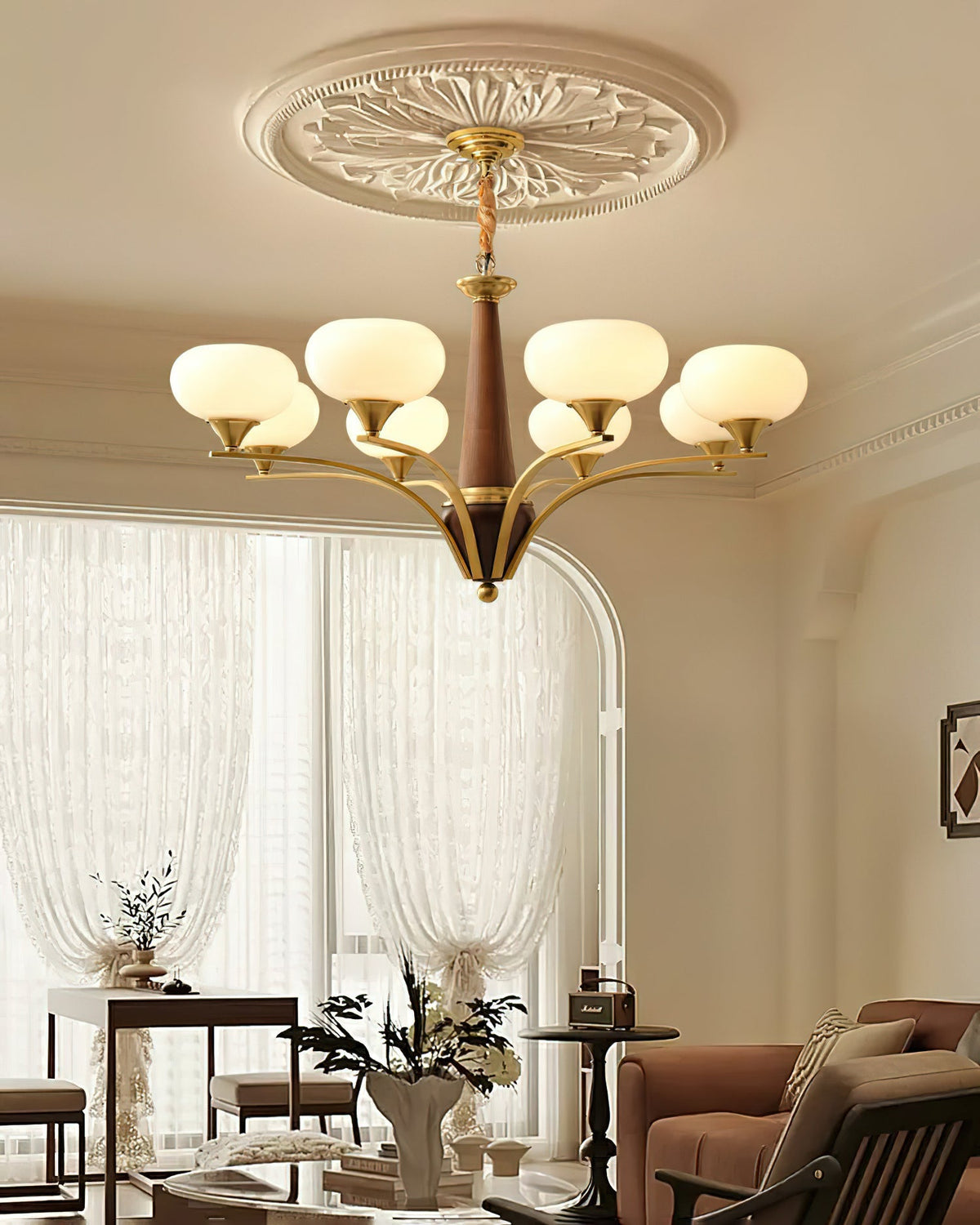 pointed-chandelier