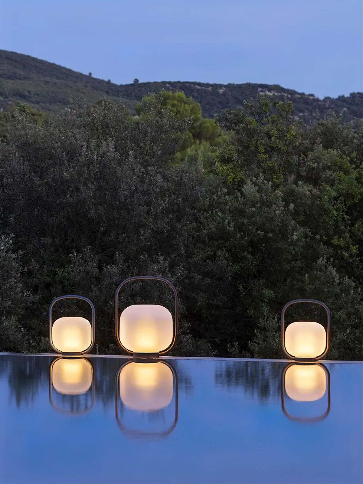 Portable Lantern Outdoor Table Lamp With Solar Panel