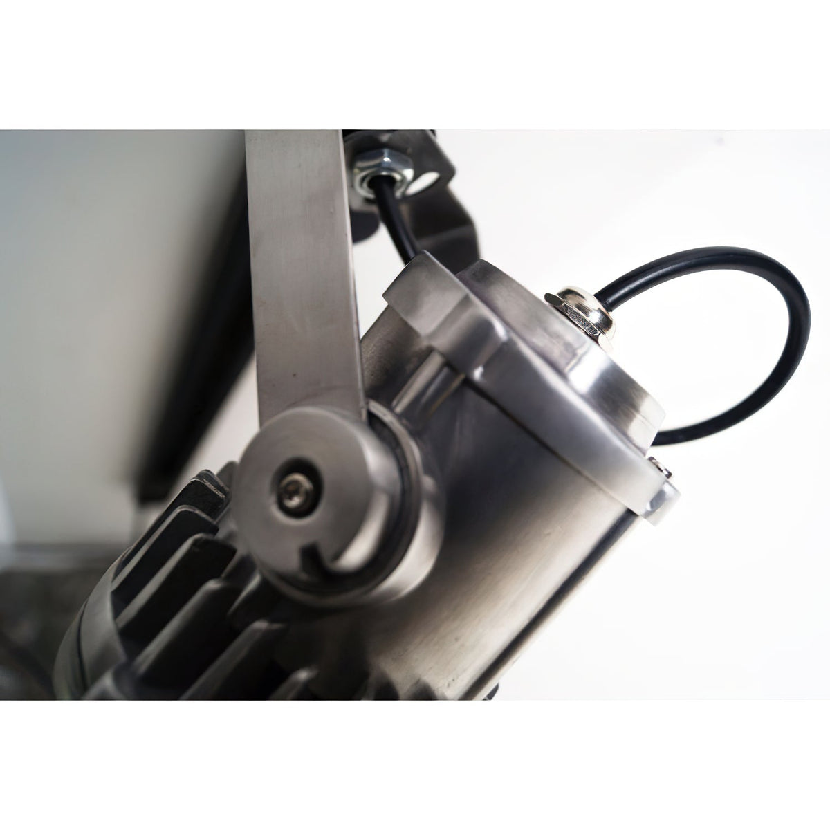 retro-industrial-aluminum-spotlight