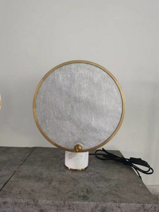 Table lamp with screen desi