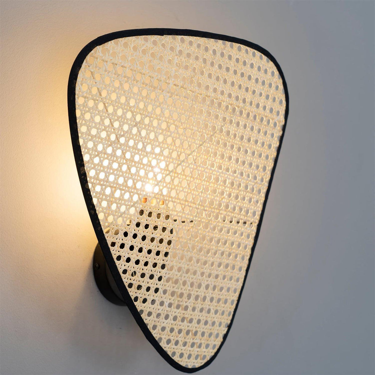 screen-cannage-sconce
