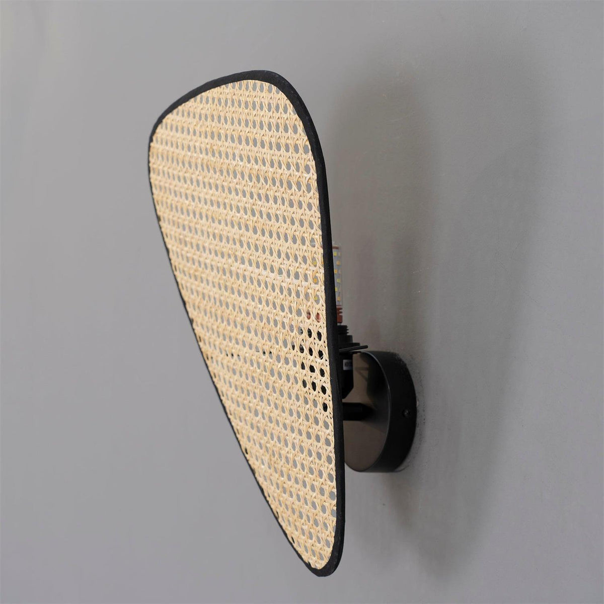 screen-cannage-sconce