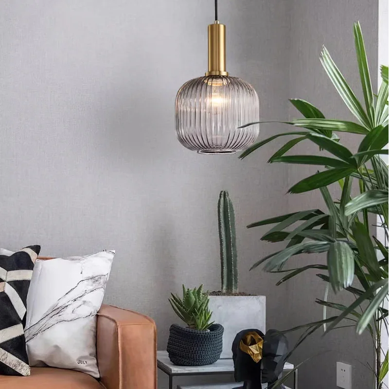 scylla-modern-creative-ribbed-glass-pendant-light