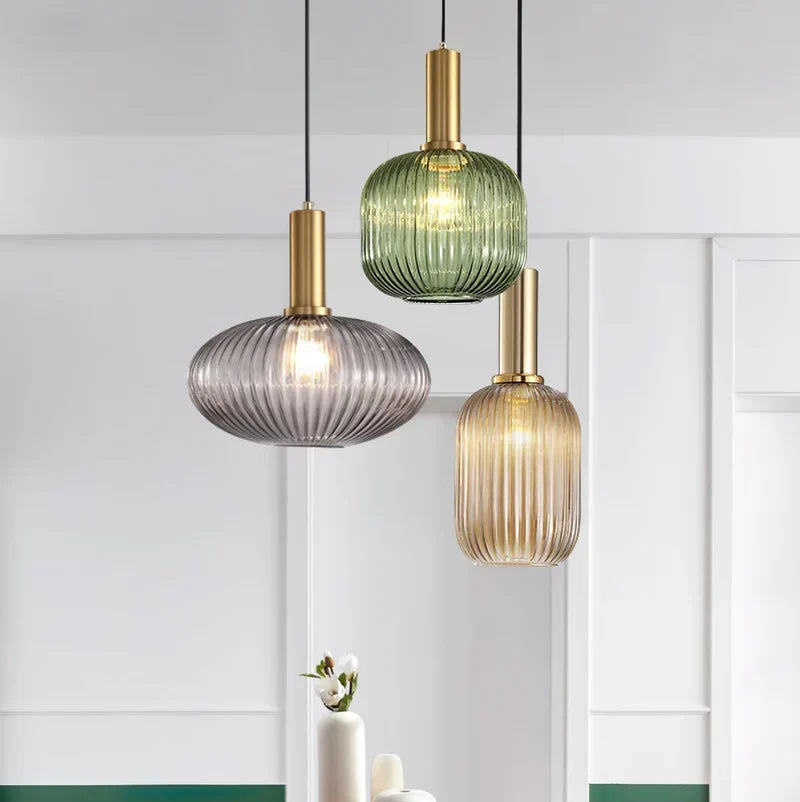 scylla-modern-creative-ribbed-glass-pendant-light