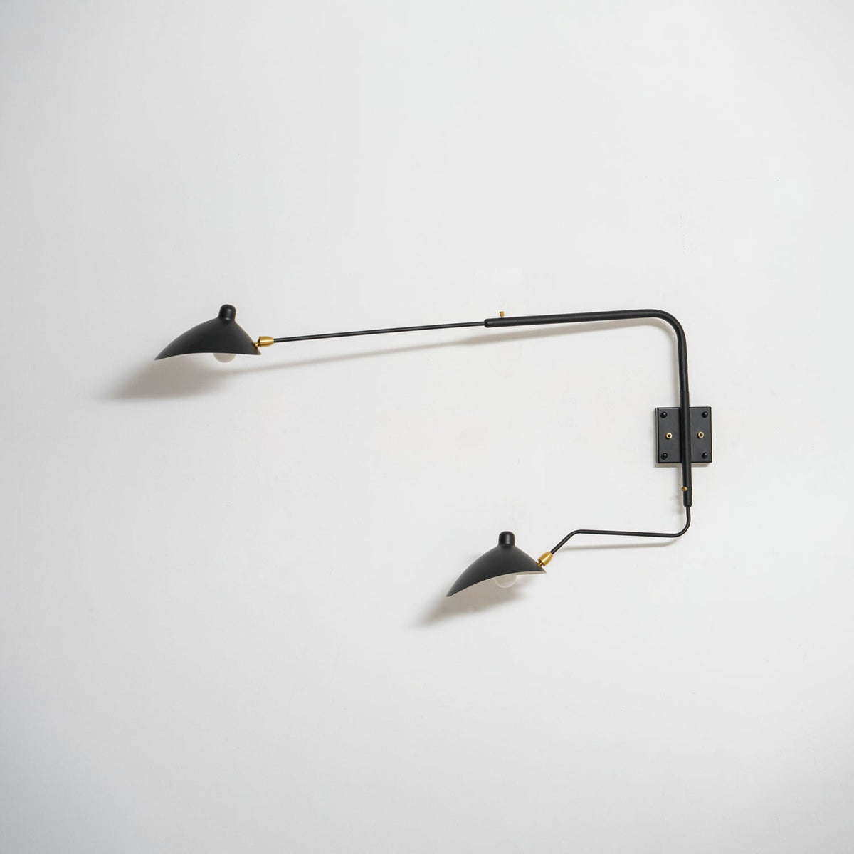 serge-mouille-wall-lamp