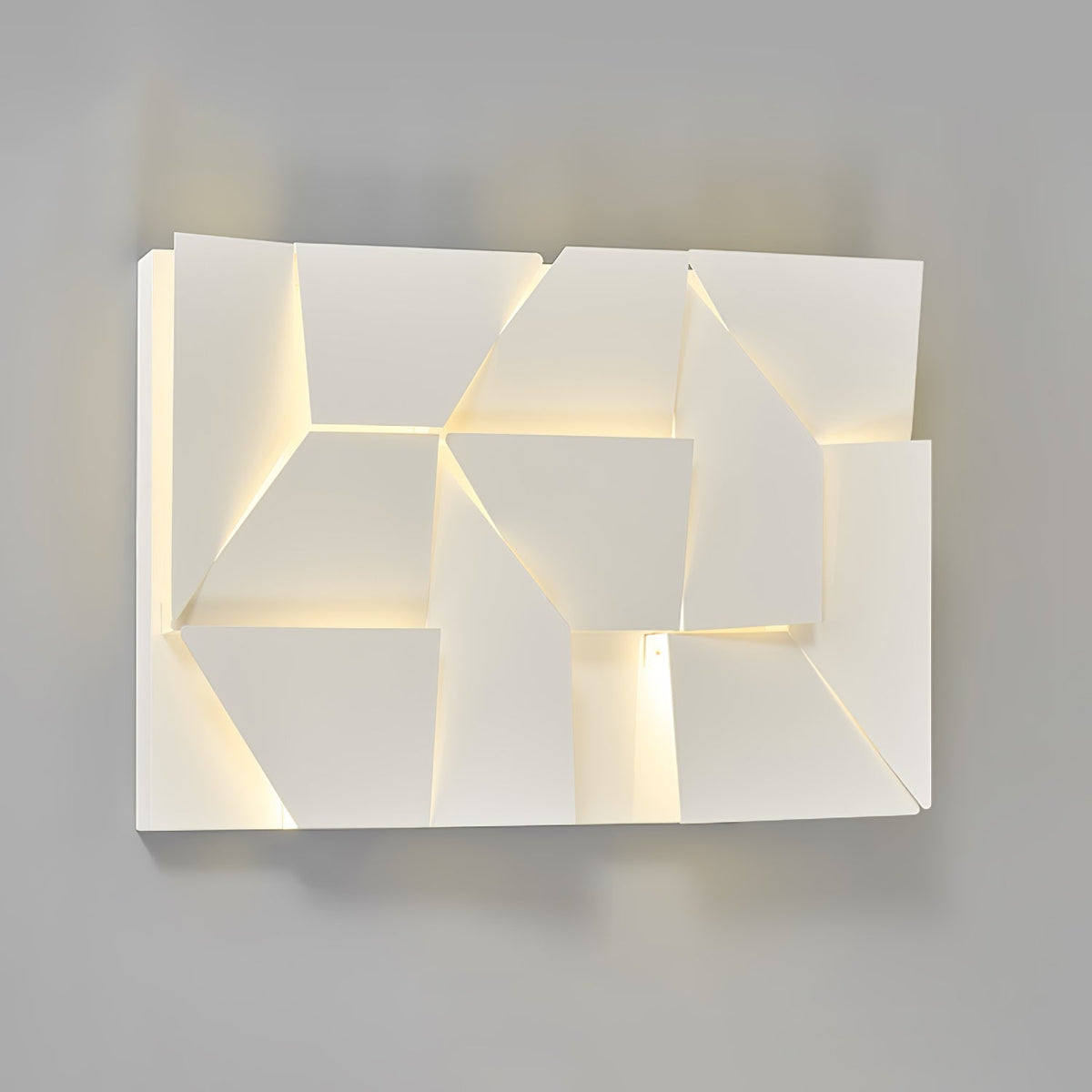 Shadows Charging Grand Sconce