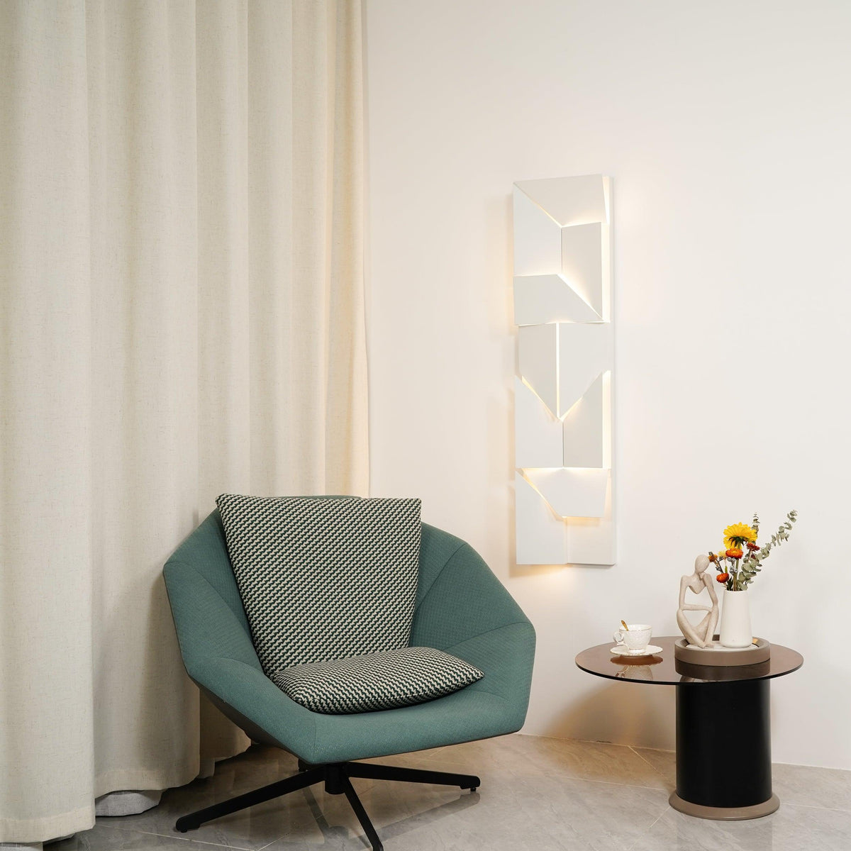 Shadows Charging Grand Sconce